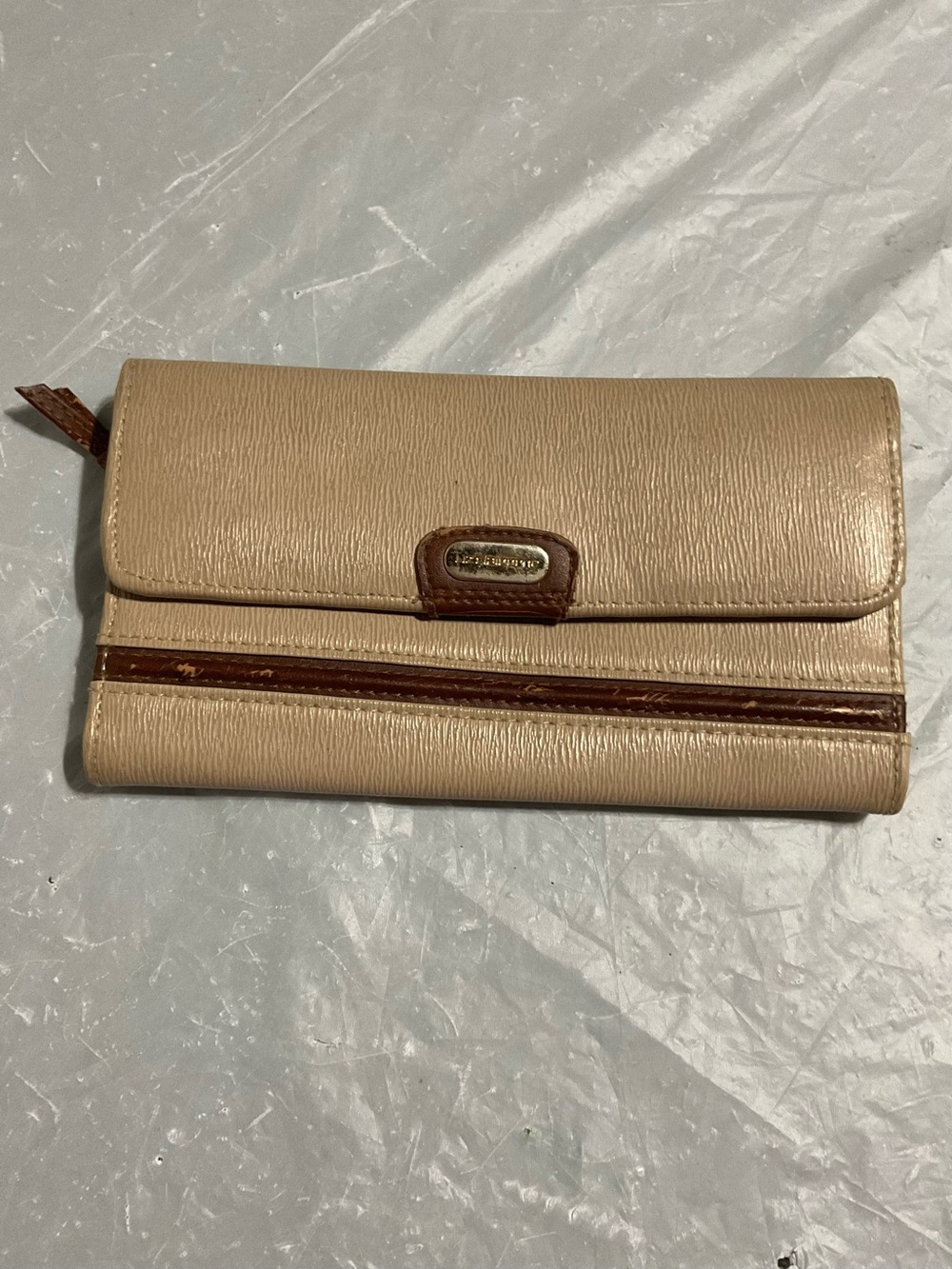 Liz Claiborne Beige Wallet with Brown Trim